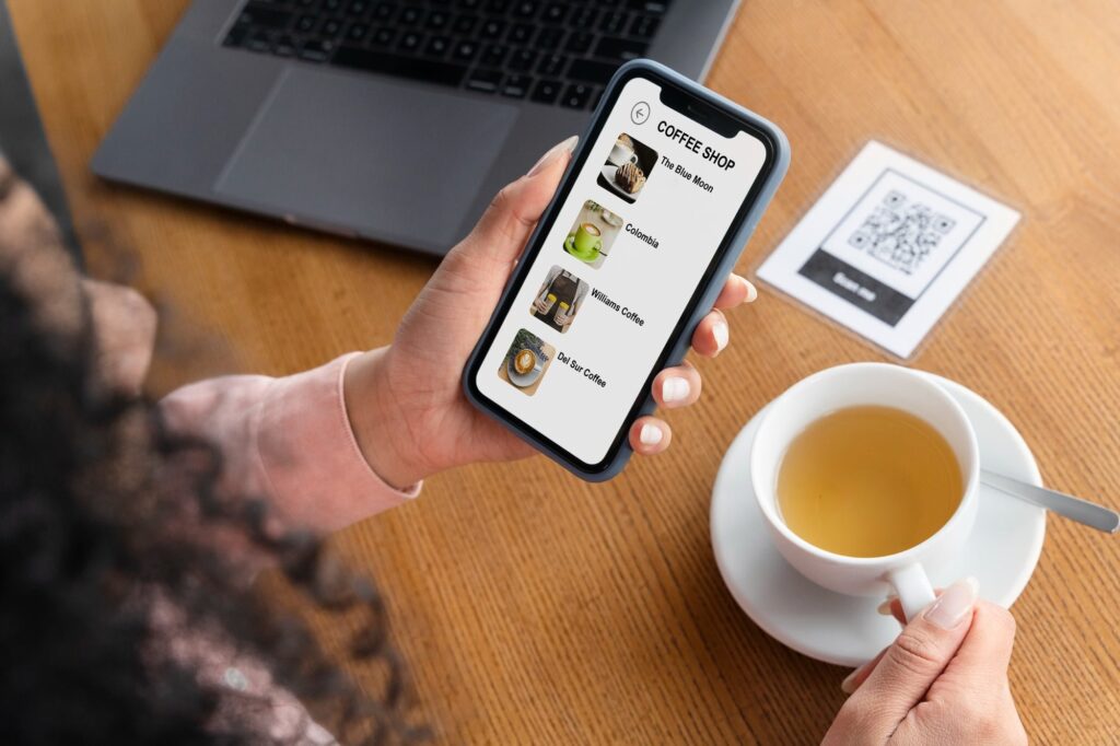 Introduci nuove voci al menu e osserva i risultati
