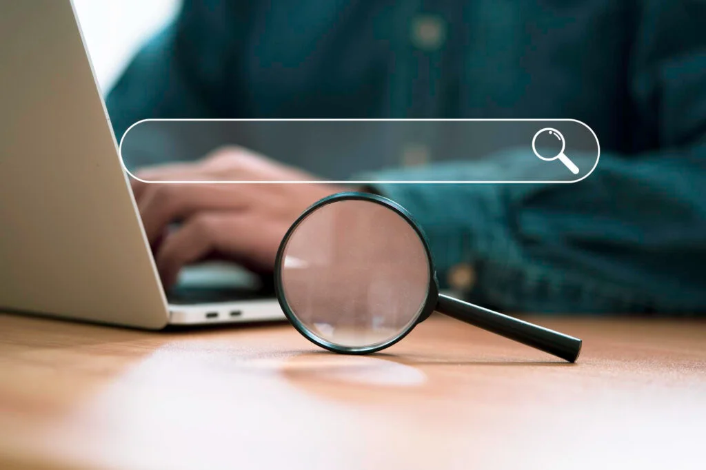 Aggiungi i tuoi orari di apertura, l’URL del sito web e il numero di telefono
